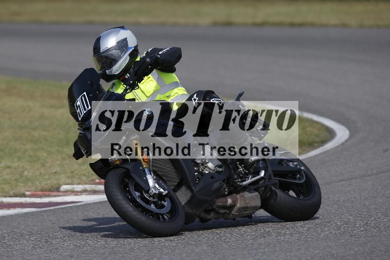 /11 28.04.2026  PROMAX ADR/Gruppe gruen/50
